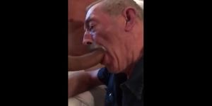 Awesome Daddy Suck 2 Cock