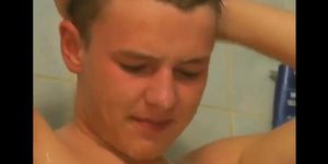 2 Twinks Cockfight in the Shower Caught on Voyeur Cam