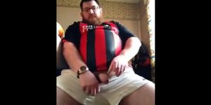 Bear Hunk Masturbating Solo