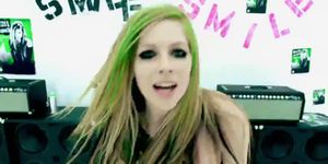 Avril Lavigne Smile Cum Tribute
