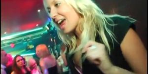 Lucky strippers getting blown by cock hungry chicks