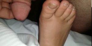 cumming over girlfriends sexy feet
