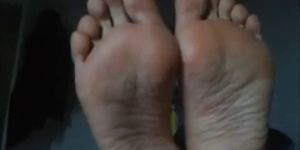 French amateur wife Cathy. Sexy soles filmed! pt 2