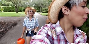Hotties gets fucked after their trick or treat