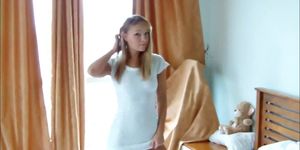 Gorgeous blonde beauty pussy fucked