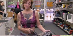 Desperate Tattoo Artist sold her pussy to save her own 