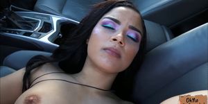 Sexy ebony babe Maya Bijou fucks in the strangers car