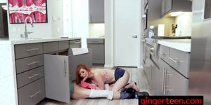 Cooking redhead steams up the kitchen by banging her st