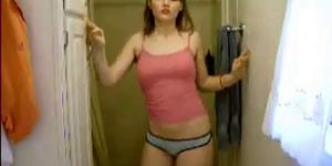 Amatuer Teen Girl Shows Hairy Pits On Webcam