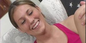 Lusty whore tayler james got so that she had to masturb