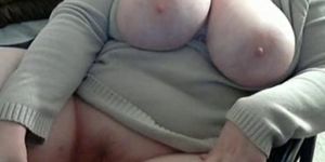 Curvy BBW huge tit girl rubs pussy on webcam (Pink Pussy)
