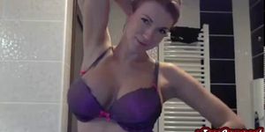 Hottie Brunette gf Plays In The Shower On Web Cam