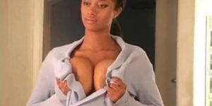 Nice Ebony Massage her Beautiful Tits