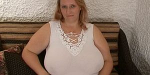 Mom with mega-saggy boobs
