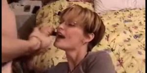 Short Hair Milf With Glasses Gives Blowjob With Facial