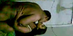 Real Homemade Indian Aunty In Saree Having Sex With Hub