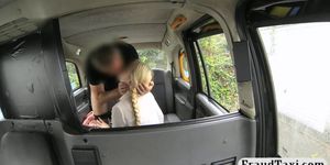 Blonde likes older man in the backseat of London taxi