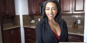 Big curves on this real estate agent who bangs her clie