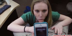 Amateur babe pawns her vagina and fucked by pawn keeper