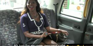 Ebony taxi beauty pussylicked in bogus cab