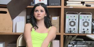 Non working pornstar caught shoplifting by a LP officer (Violet Rain)