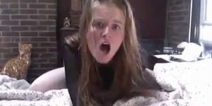 Blonde webcam masturbation