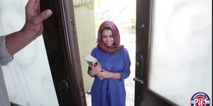 Sexy middle Eastern housekeeper with massive tits gets 