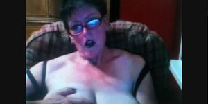 Granny in a Webcam R20