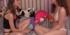 18yo Kitty has a lesbian slumber party