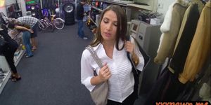 Amateur hottie pounded in the pawnshop to earn extra ca