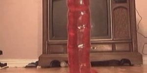chick with dildo on cam