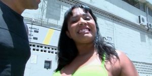Curvy brazilian babe loves oral sex