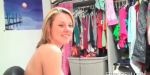 College chicks making out in dorm room orgy