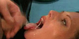 She loves it when men orgasm in her mouth (Deep Throat)