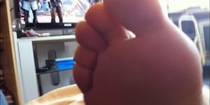 WIDE SOLES THICK TOES