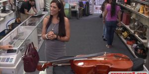 Brazilian woman pawns a Cello and nailed at the pawnsho
