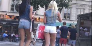 Candid Teen Butts in Short Shorts
