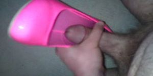 cumming into gf pink heels