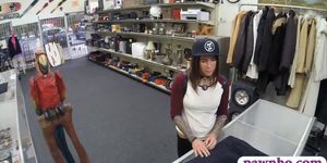 Amateur woman with tattoo gets pounded by pawn keeper