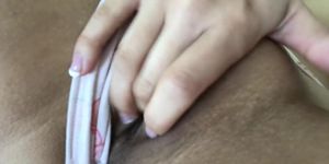 Super horny asian fingering juicy pussy on her bed