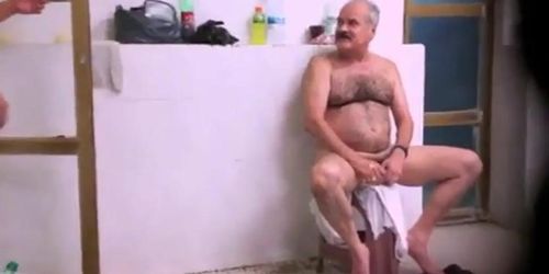 Str8 spy pakistani daddy in public bath