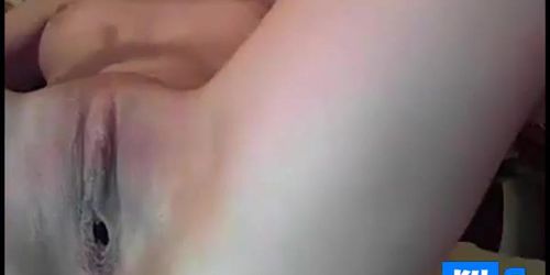 Short but sweet Cute Lili gapes her pussy