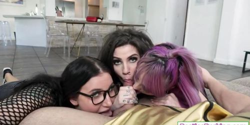 Tattooed BFFS Suck Cock and Are Fucked 