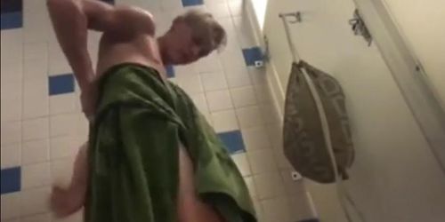 restroom change caught str8 twink