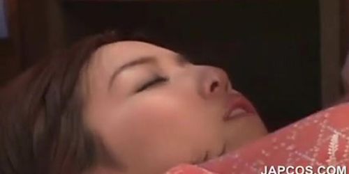 Sweet asian geisha getting tongue kissed and feet licke