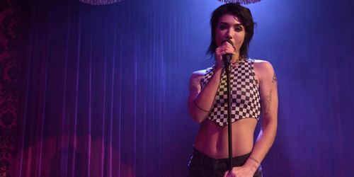 Singer Brooklyn Gray got fucked on stage by tranny Ariel Demure