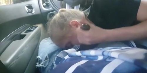 Homemade Amateur Blond Slut Sucking Bbc in Car