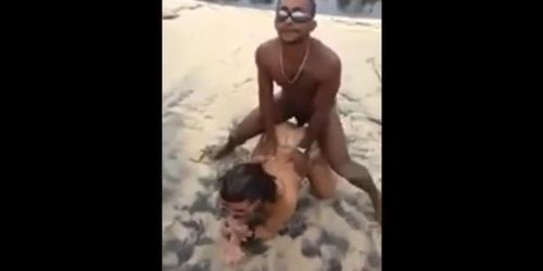 They Take Turns Taking Dick On The Beach