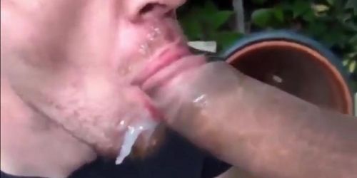 Cum in mouth - outside