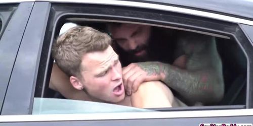 Muscled stepdad hot fuck in the backseat wit his stepson